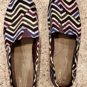 Toms shoes  New  Size 10